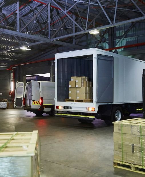 truck with overlay box